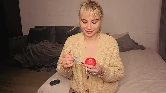 Ashley-Urban online show from 02/11/26, 04:17