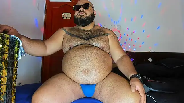 Latino bigcock online show from 03/06/26, 10:39