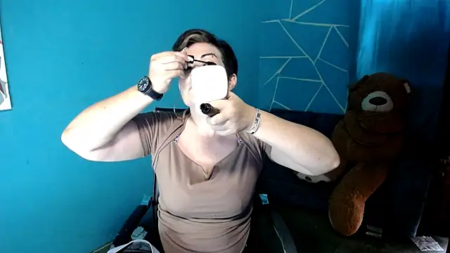 Sunny rayz  online show from 07/22/26, 03:15