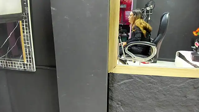 HornySlut69  online show from 02/02/26, 12:59