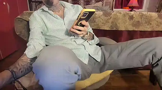 RoosterWabbit online show from 03/23/25, 05:00