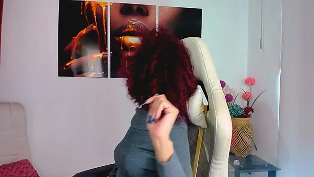 ScarlettMalbec online show from 10/08/25, 09:45