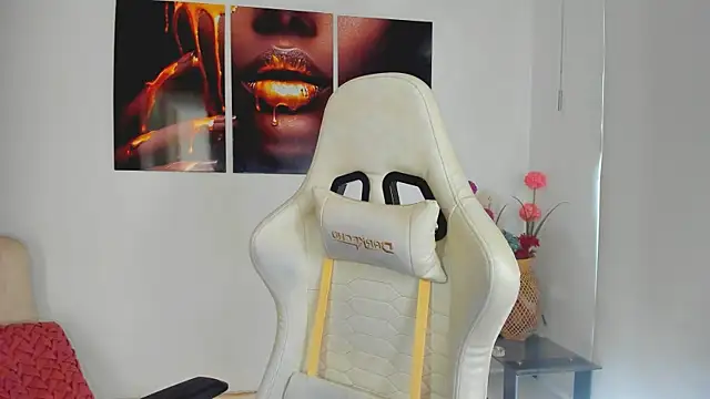 ScarlettMalbec online show from 10/29/25, 09:16