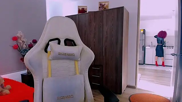 ScarlettMalbec online show from 02/18/26, 09:11