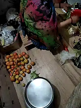 Snapshot of COUPLLE_VILLAGE chatting on 12/30/24, 03:14 COUPLLE VILLAGE online show from 12/30/24, 03:14