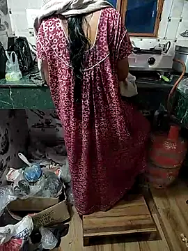 Snapshot of COUPLLE_VILLAGE chatting on 03/15/25, 04:13 COUPLLE VILLAGE online show from 03/15/25, 04:13