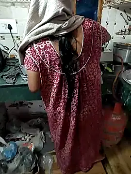 Snapshot of COUPLLE_VILLAGE chatting on 03/15/25, 07:20 COUPLLE VILLAGE online show from 03/15/25, 07:20