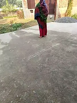 COUPLLE VILLAGE online show from 11/09/25, 03:16