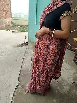 COUPLLE VILLAGE online show from 03/09/26, 03:21