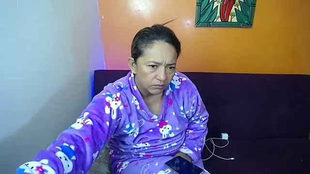 daleska ayala 1 online show from 12/28/24, 01:28
