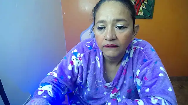 daleska ayala 1 online show from 01/14/25, 09:35