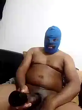 Yardie bone online show from 11/11/25, 09:09