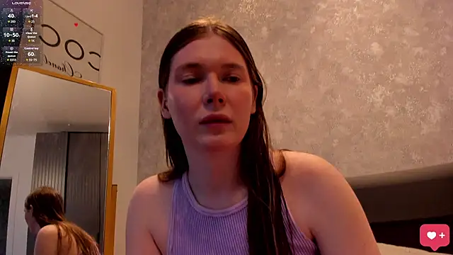 Snapshot of stassie_mil chatting on 04/30/26, 10:54 stassie mil online show from 04/30/26, 10:54