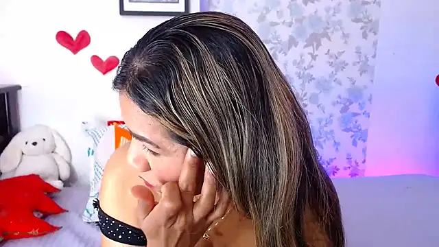Snapshot of vanessa_cute1 chatting on 04/30/26, 05:41 vanessa cute1 online show from 04/30/26, 05:41