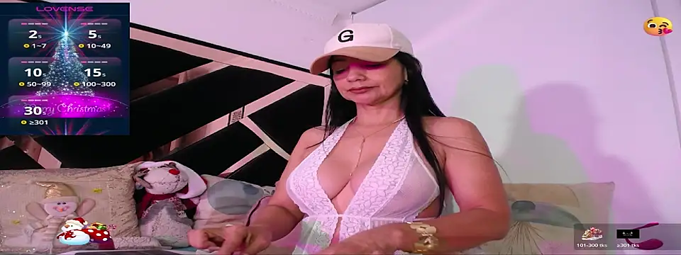 EVA45LOVES online show from 12/23/25, 10:35