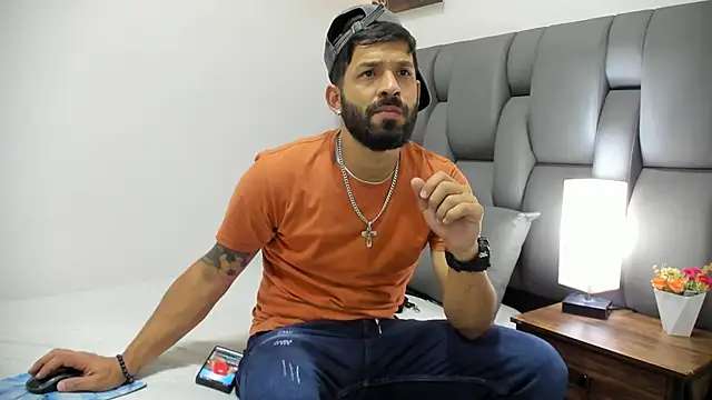 Thiagogomez online show from 03/06/26, 07:21