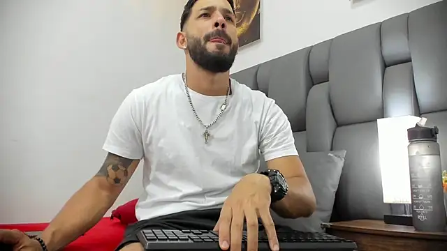 Thiagogomez online show from 03/16/26, 07:18