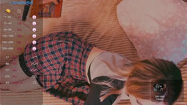 Snapshot of yoursugarbabe chatting on 12/10/24, 06:01 yoursugarbabe online show from 12/10/24, 06:01