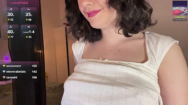 Snapshot of sunshine_lina chatting on 01/11/25, 01:01 sunshine lina online show from 01/11/25, 01:01