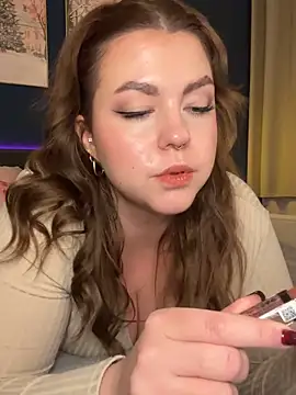 VictoriaLaFleur online show from 12/13/25, 09:20