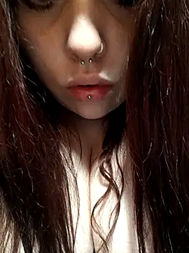 Snapshot of persefone97 chatting on 01/13/25, 03:56 persefone97 online show from 01/13/25, 03:56