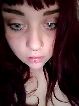 Snapshot of persefone97 chatting on 01/19/25, 09:44 persefone97 online show from 01/19/25, 09:44