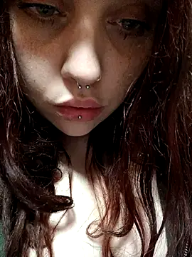 Snapshot of persefone97 chatting on 02/08/25, 02:36 persefone97 online show from 02/08/25, 02:36