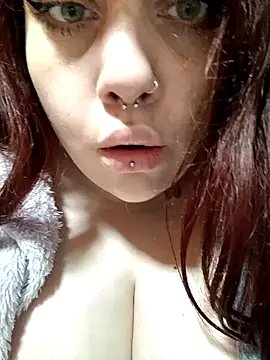 Snapshot of persefone97 chatting on 02/22/25, 11:13 persefone97 online show from 02/22/25, 11:13