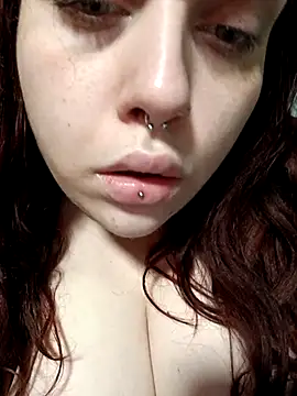 Snapshot of persefone97 chatting on 03/10/25, 07:29 persefone97 online show from 03/10/25, 07:29