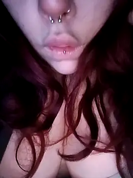 Snapshot of persefone97 chatting on 03/16/25, 02:21 persefone97 online show from 03/16/25, 02:21