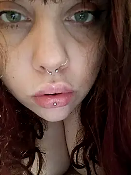 Snapshot of persefone97 chatting on 03/22/25, 08:37 persefone97 online show from 03/22/25, 08:37