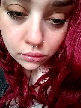 Snapshot of persefone97 chatting on 09/09/25, 04:28 persefone97 online show from 09/09/25, 04:28