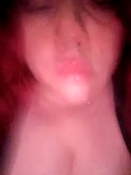 Snapshot of persefone97 chatting on 09/28/25, 06:13 persefone97 online show from 09/28/25, 06:13