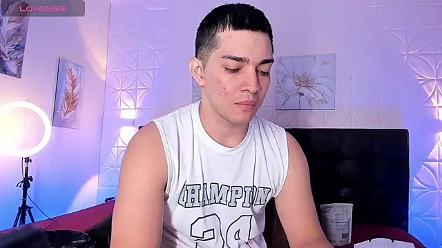 Snapshot of JUANDIAMONDS98 chatting on 09/10/25, 01:22 JUANDIAMONDS98 online show from 09/10/25, 01:22