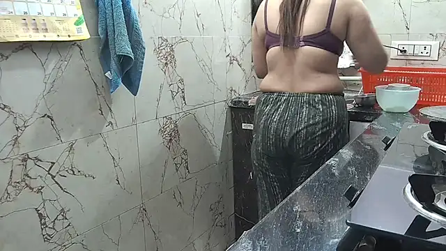 bhabhisexxy 880 online show from 11/15/25, 02:20