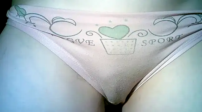 VikkyVikiss online show from 03/19/25, 08:22