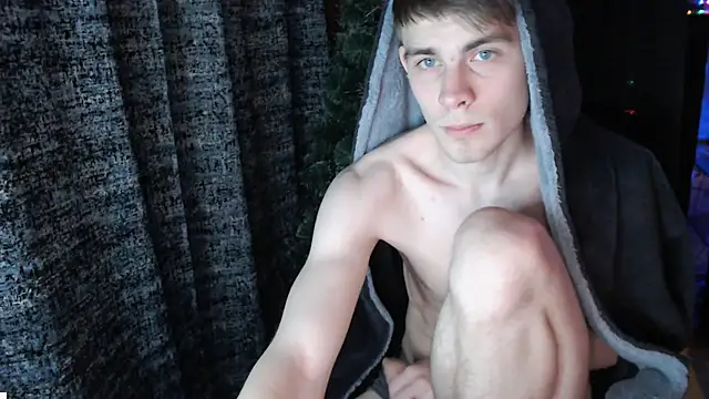 Student Oliver online show from 12/14/25, 05:18