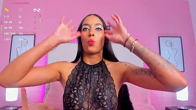 charlotte kisss online show from 10/06/25, 08:50