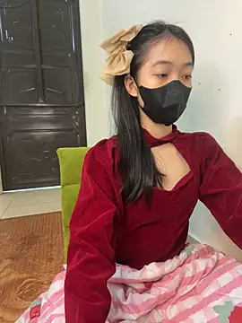 DA-EUN online show from 12/14/24, 02:45