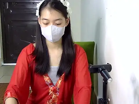 DA-EUN online show from 12/21/24, 06:41