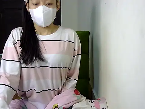 DA-EUN online show from 12/23/24, 04:33