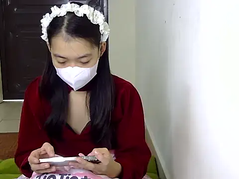 DA-EUN online show from 12/25/24, 09:13