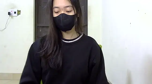 DA-EUN online show from 02/21/25, 03:01