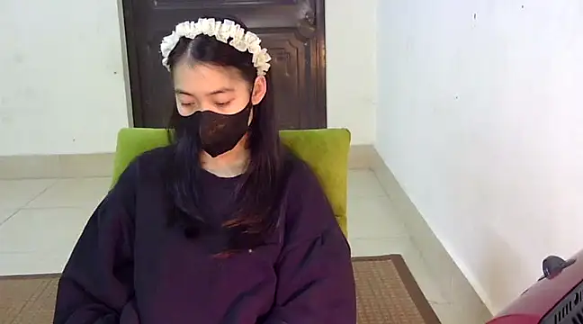 DA-EUN online show from 03/17/25, 08:40