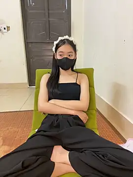 DA-EUN online show from 03/22/25, 09:02