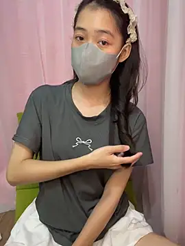 DA-EUN online show from 09/30/25, 03:44