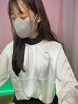 DA-EUN online show from 10/14/25, 03:40