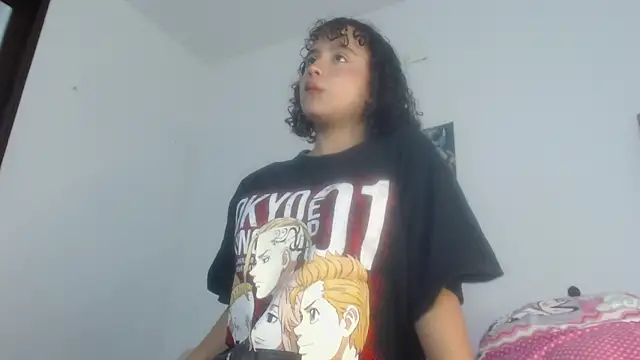 lou cute online show from 01/30/25, 03:55