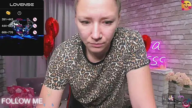 SarahCoksss online show from 02/11/25, 12:28
