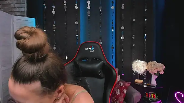 SarahCoksss online show from 12/04/25, 11:57